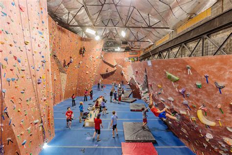 Philadelphia rock gym - Indoor Rock Climbing facility serving Fishtown, Kensington, East Kensington, Olde Kensington, West Kensington, Norris Square, Port Richmond, North Philadelphia ... 
